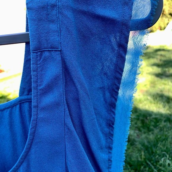 Ella Moss Blue Flutter Tank Size M - Picture 3 of 5
